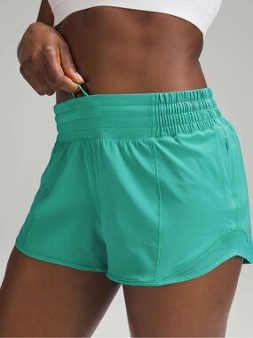 Lululemon Kelly Green Hotty Hots - Athletic Shorts